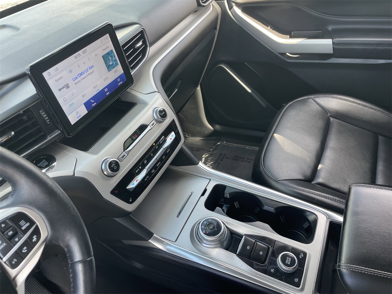 used 2024 Ford Explorer car, priced at $30,903