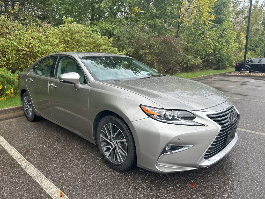used 2017 Lexus ES car, priced at $27,990