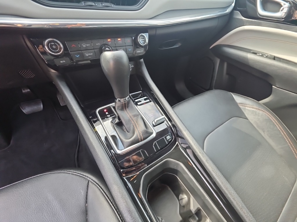 used 2022 Jeep Compass car, priced at $20,895