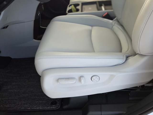 new 2026 Honda Odyssey car, priced at $44,290