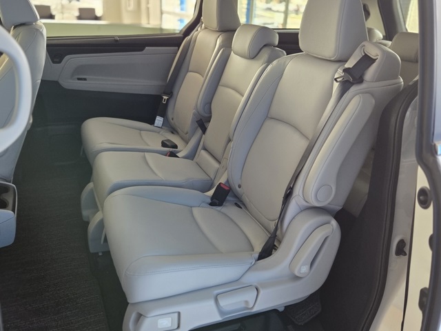 new 2026 Honda Odyssey car, priced at $44,290