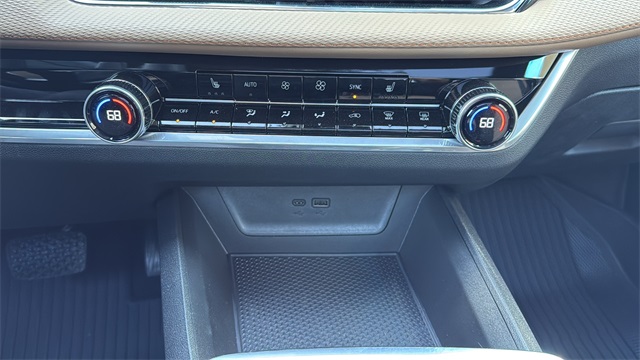 new 2026 Chevrolet Equinox car, priced at $39,665