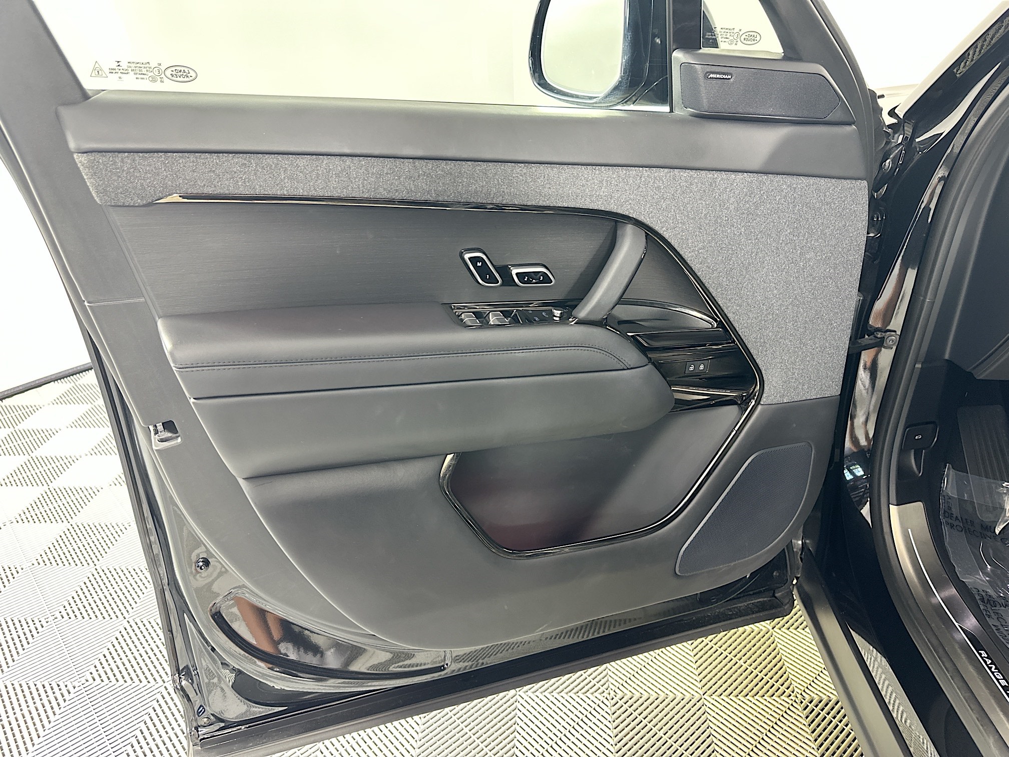 used 2023 Land Rover Range Rover Sport car, priced at $72,995