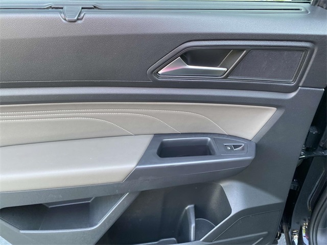 used 2021 Volkswagen Atlas car, priced at $26,138