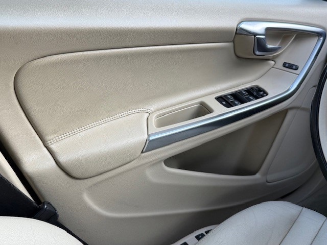 used 2015 Volvo S60 car, priced at $8,997
