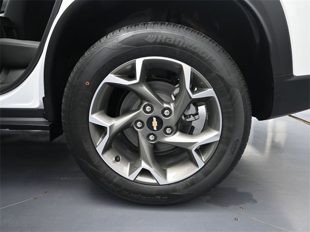 new 2026 Chevrolet Trax car, priced at $25,090