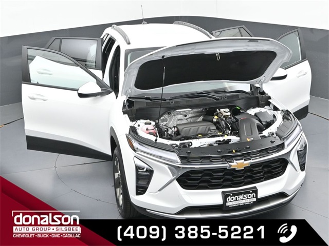 new 2026 Chevrolet Trax car, priced at $25,090