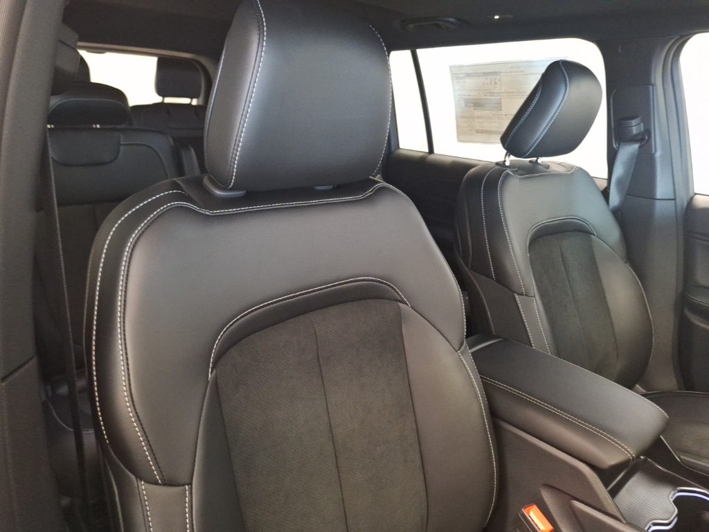 new 2025 Jeep Grand Cherokee L car, priced at $47,875