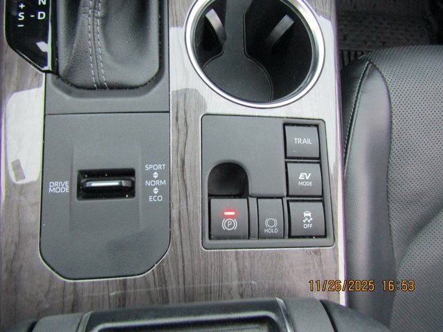 used 2023 Toyota Highlander Hybrid car, priced at $46,499