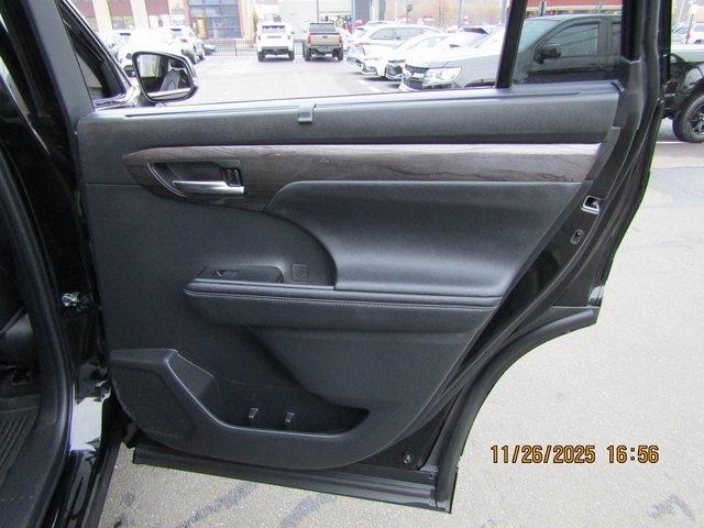 used 2023 Toyota Highlander Hybrid car, priced at $46,499