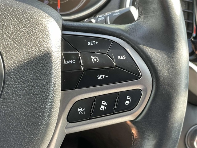 used 2019 Jeep Cherokee car, priced at $15,854