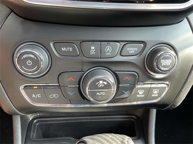 used 2019 Jeep Cherokee car, priced at $15,854