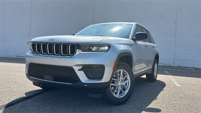 new 2025 Jeep Grand Cherokee car, priced at $42,848
