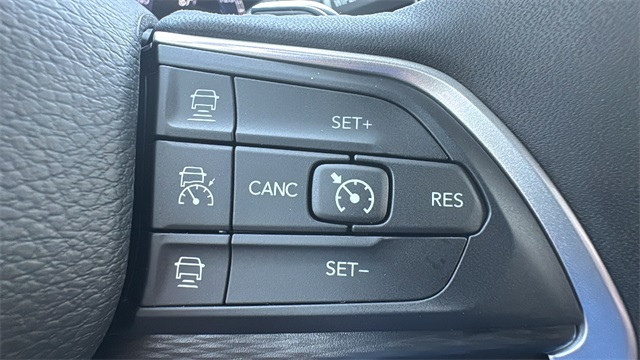 new 2025 Jeep Grand Cherokee car, priced at $42,848