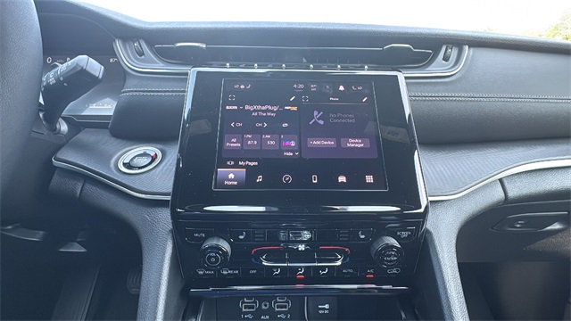 new 2025 Jeep Grand Cherokee car, priced at $42,848