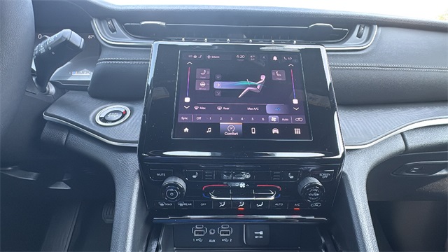 new 2025 Jeep Grand Cherokee car, priced at $42,848
