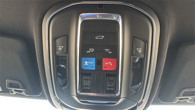 new 2025 Jeep Grand Cherokee car, priced at $42,848