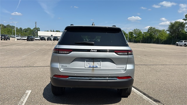 new 2025 Jeep Grand Cherokee car, priced at $42,848