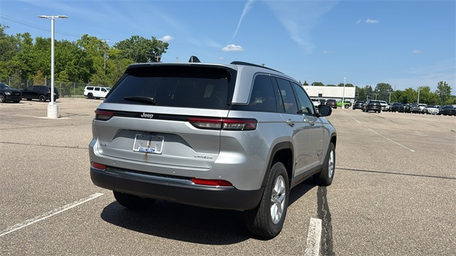 new 2025 Jeep Grand Cherokee car, priced at $42,848