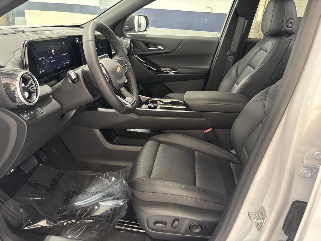 new 2026 Chevrolet Equinox car, priced at $33,838