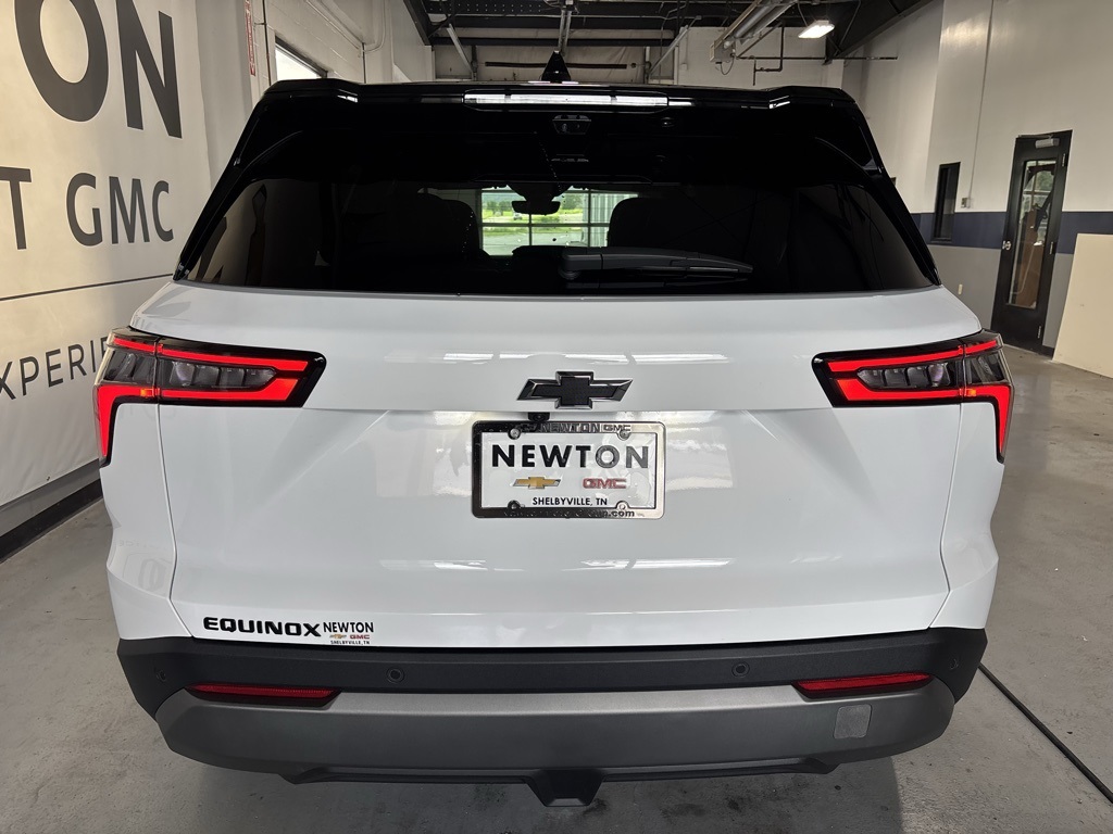 new 2026 Chevrolet Equinox car, priced at $33,838