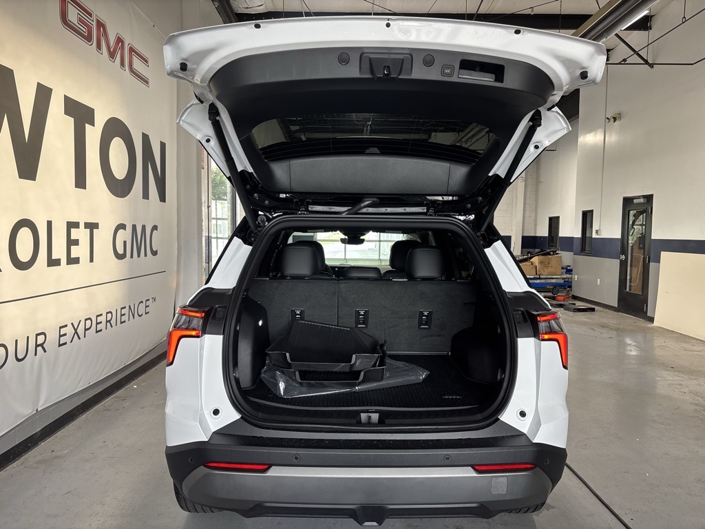 new 2026 Chevrolet Equinox car, priced at $33,838