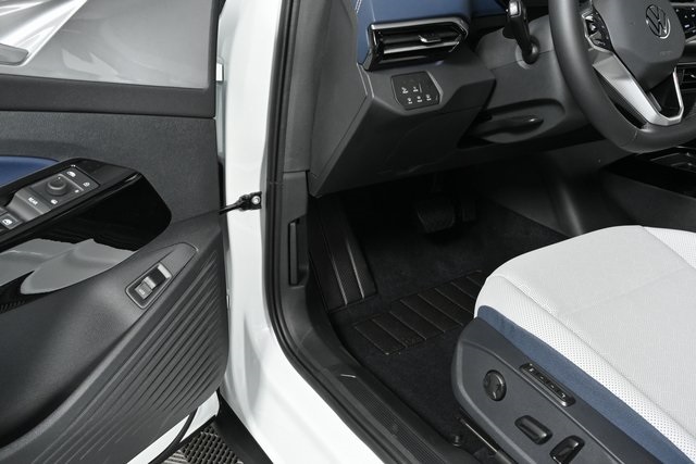 new 2025 Volkswagen ID.4 car, priced at $57,706