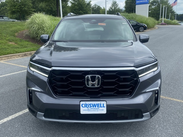 new 2025 Honda Pilot car, priced at $56,250