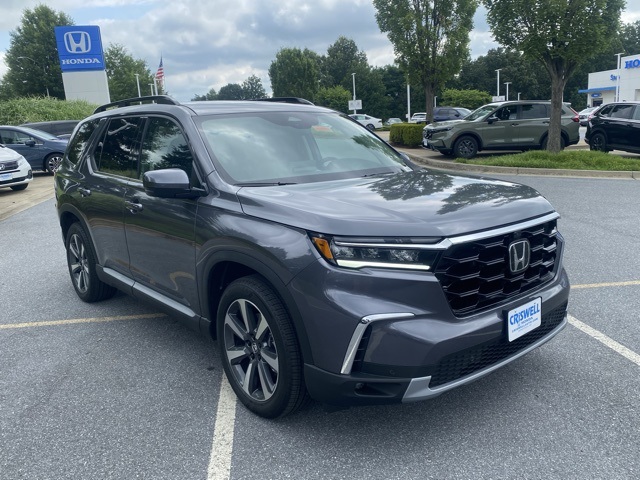 new 2025 Honda Pilot car, priced at $56,250