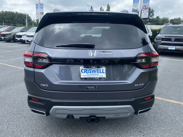 new 2025 Honda Pilot car, priced at $56,250