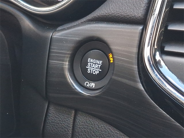 used 2020 Jeep Grand Cherokee car, priced at $21,950