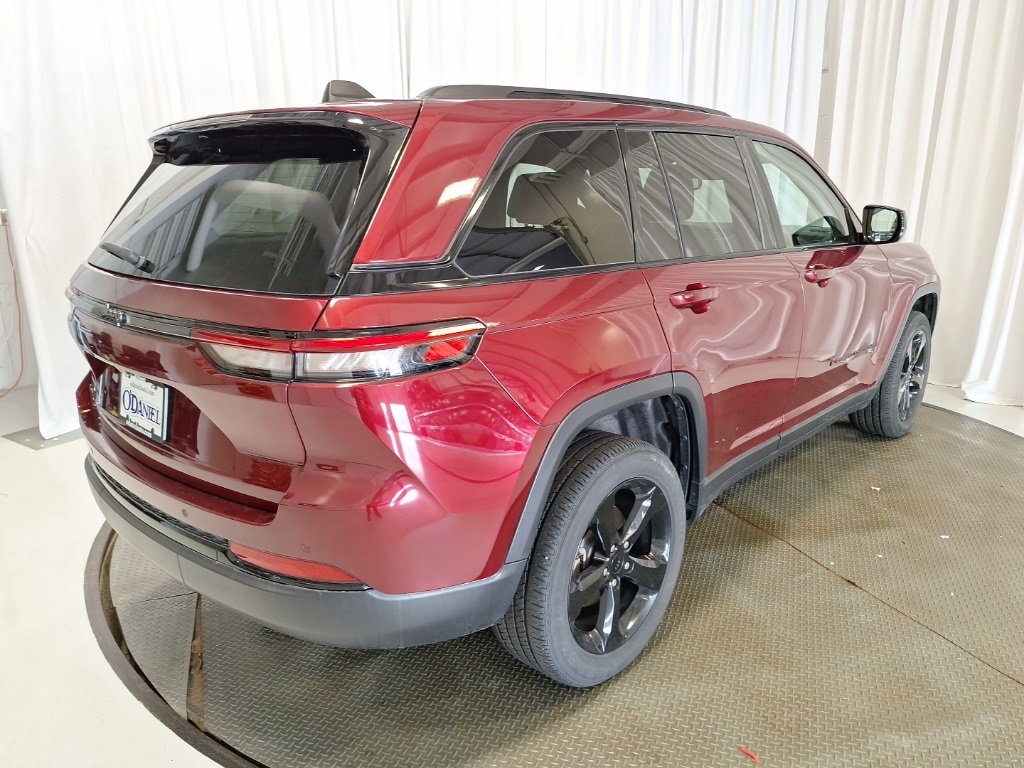 used 2023 Jeep Grand Cherokee car, priced at $31,800