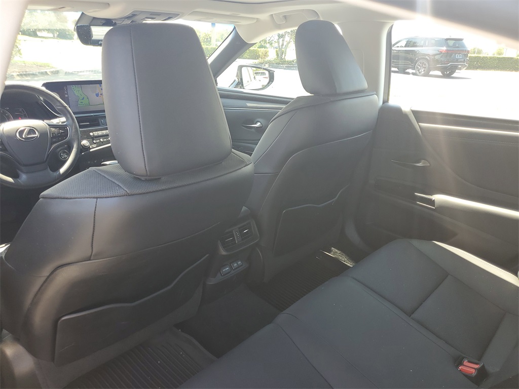 used 2022 Lexus ES car, priced at $35,998