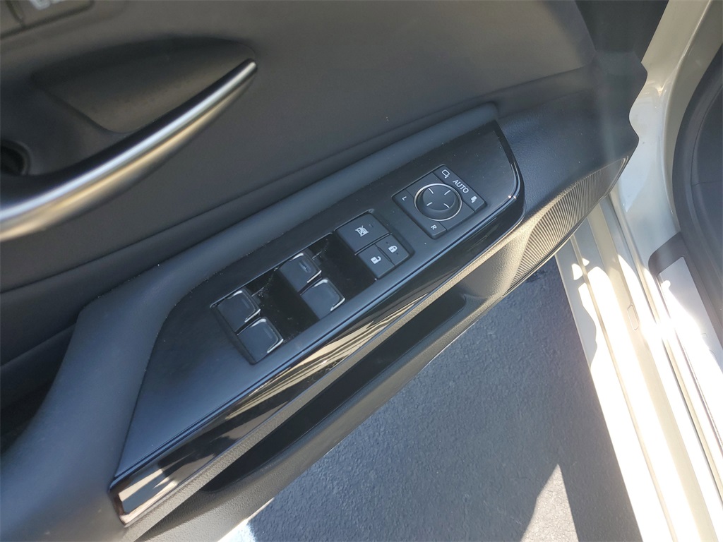 used 2022 Lexus ES car, priced at $35,998