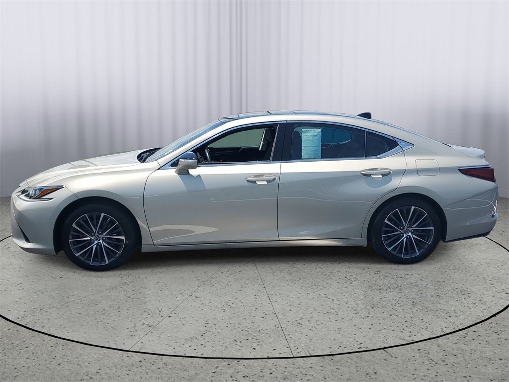 used 2022 Lexus ES car, priced at $35,998