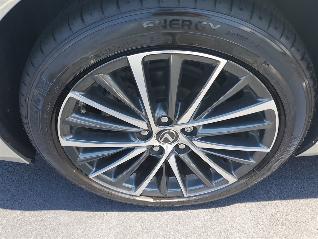 used 2022 Lexus ES car, priced at $35,998