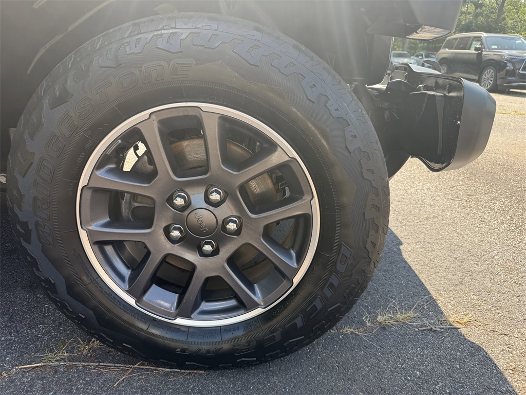 used 2021 Jeep Gladiator car, priced at $28,498