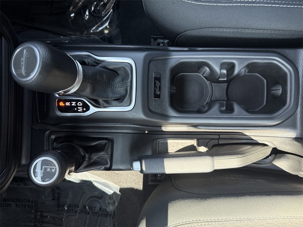 used 2021 Jeep Gladiator car, priced at $28,498
