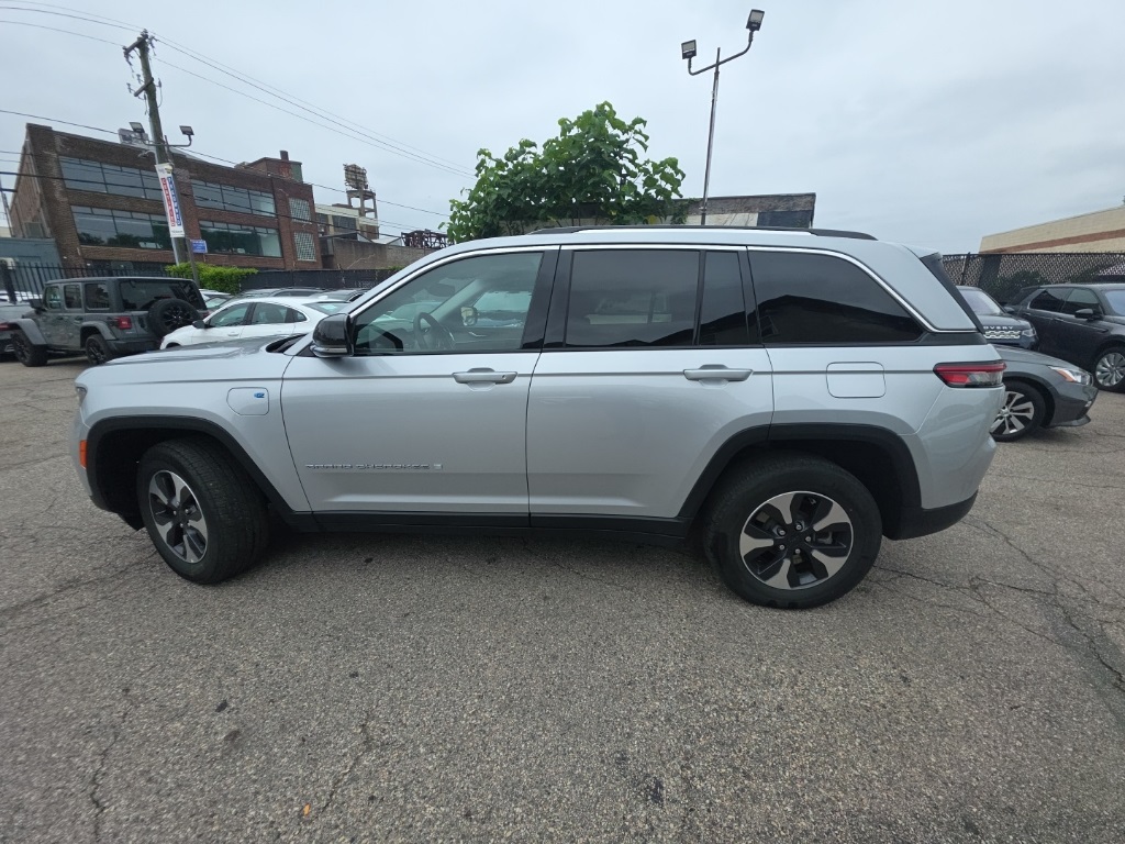 used 2023 Jeep Grand Cherokee car, priced at $24,595