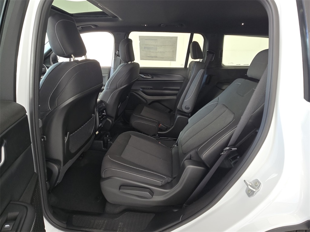 new 2025 Jeep Grand Cherokee L car, priced at $35,767