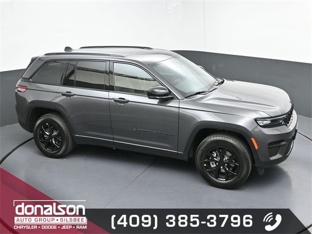 new 2025 Jeep Grand Cherokee car, priced at $45,225
