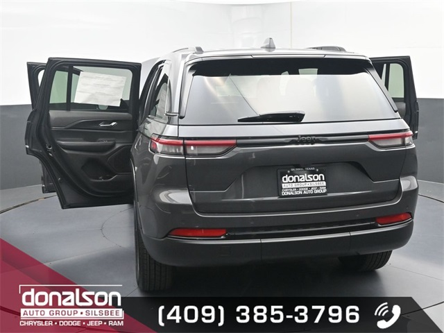 new 2025 Jeep Grand Cherokee car, priced at $45,225