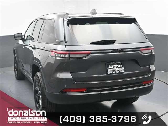 new 2025 Jeep Grand Cherokee car, priced at $45,225