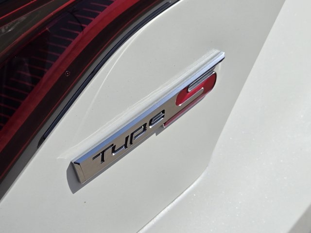 used 2023 Acura MDX car, priced at $51,990
