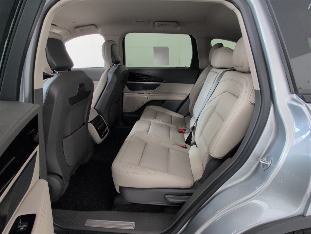 new 2025 Lincoln Nautilus car, priced at $55,234