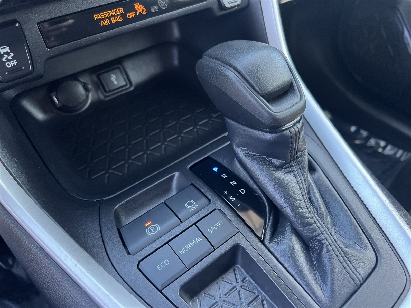used 2022 Toyota RAV4 car, priced at $26,595
