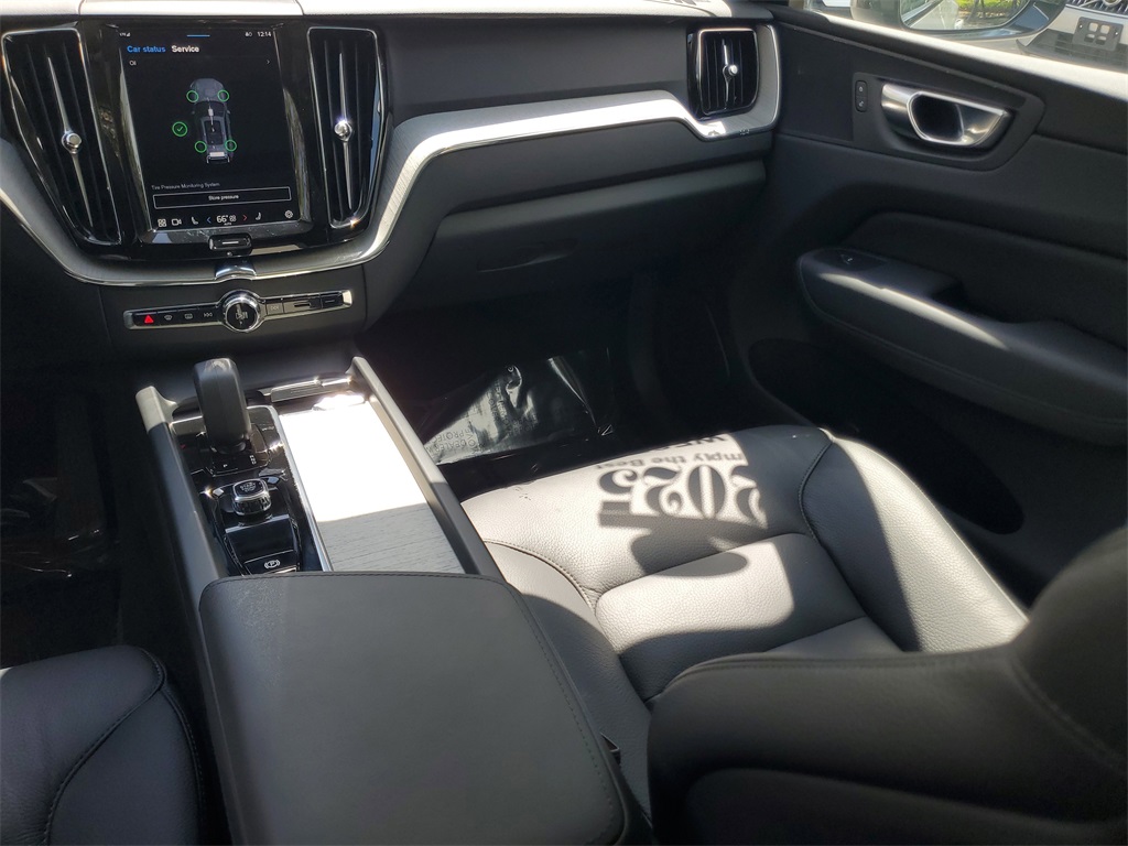 used 2025 Volvo XC60 car, priced at $39,995