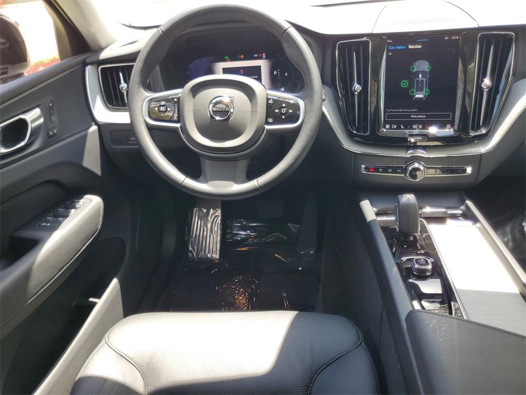 used 2025 Volvo XC60 car, priced at $39,995