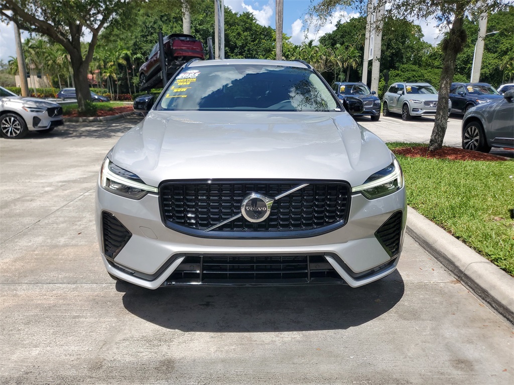 used 2025 Volvo XC60 car, priced at $39,995