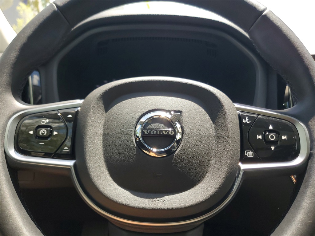 used 2025 Volvo XC60 car, priced at $39,995
